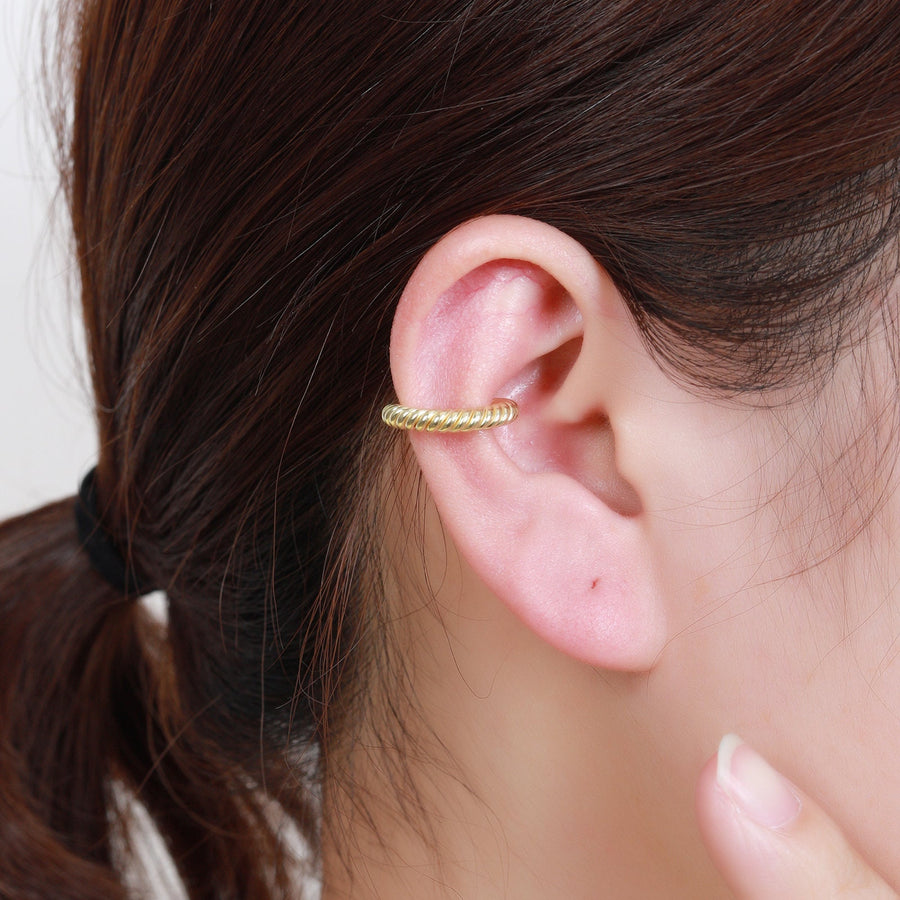 Gold Round Twisted Ear Cuff, Silver Ear Cuff, Ear Cuff Non Piercing, Conch Ear Cuff, Dainty Fake Piercing, ear cuff no piercing