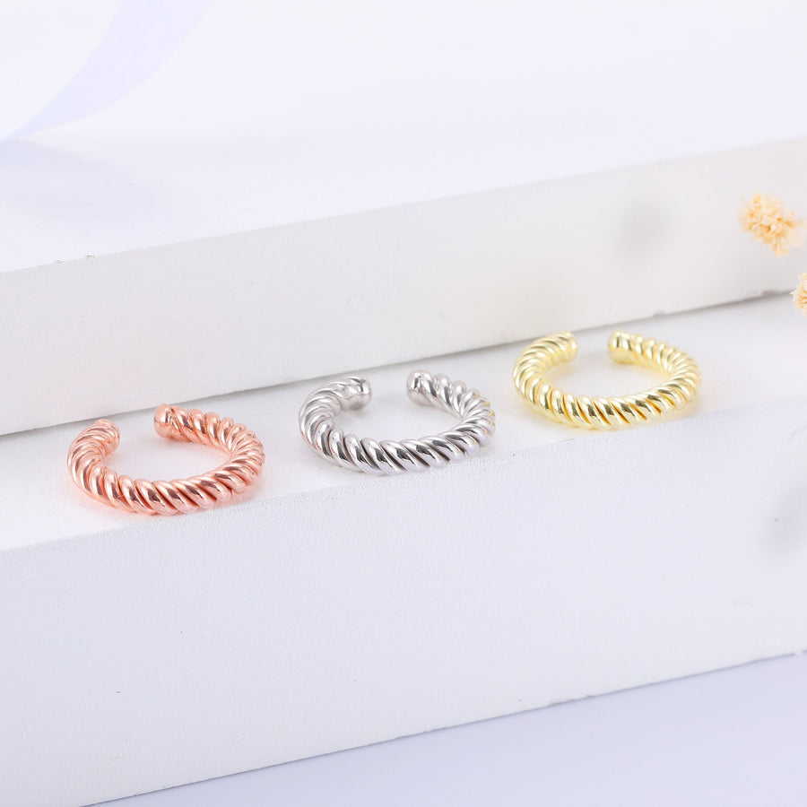Gold Round Twisted Ear Cuff, Silver Ear Cuff, Ear Cuff Non Piercing, Conch Ear Cuff, Dainty Fake Piercing, ear cuff no piercing