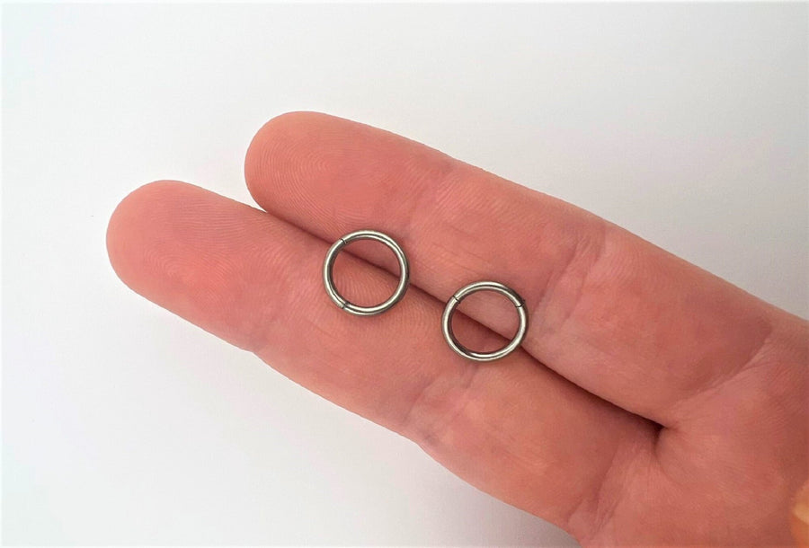 Implant Grade Titanium Hinged Septum Ring, Septum Clicker, Cartilage Earring, Daith Hoop, 16G Cartilage Hoop Cartilage Tragus Nose Piercing