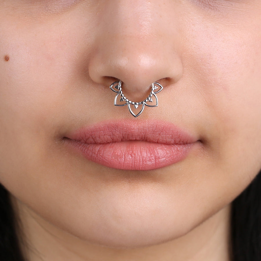 925 Sterling Silver Flower Septum Clicker/ Hinged Septum Ring/ Gold Septum Hoop/  Silver Segment Hoop / Floral Daith Clicker