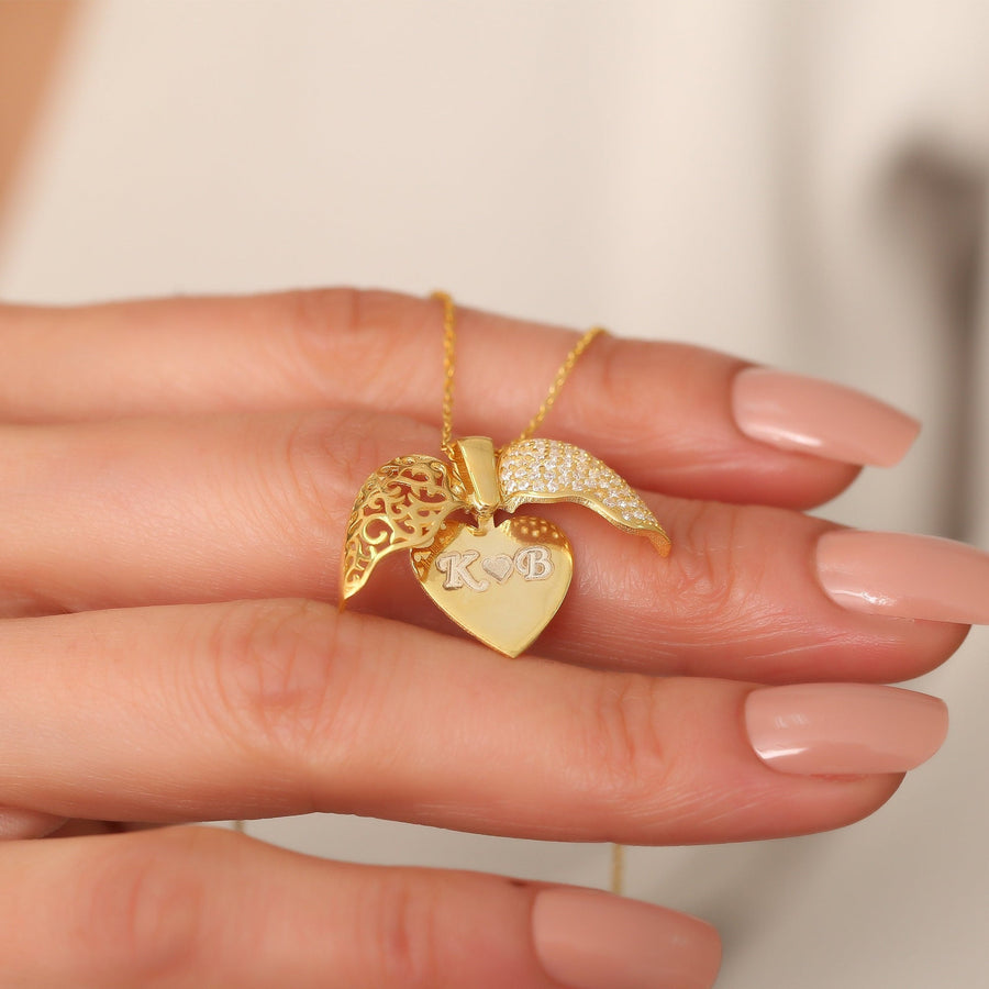 Sterling Silver Openable Winged Stone Heart pop-up necklace, Wings Name Necklace With Opening Wings, Engraved Heart Necklace, Gift For Her